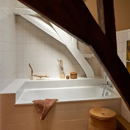 Appartement Le Nid Fleuri - Les Demeures D'adrien